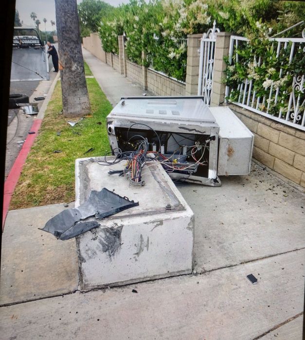 Cabinet Knock Down 
Drunk driver hit this signal cabinet. Our after hours contractor Yunex put up a temporary rental cabinet.
