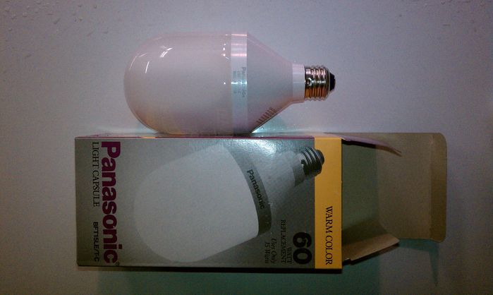 Panasonic preheat light capsule
The fact that this is preheat makes it that much cooler!  I'll probably get some more in the future, the Restore has a million of these things LOL, I got one so far.
Keywords: Lamps
