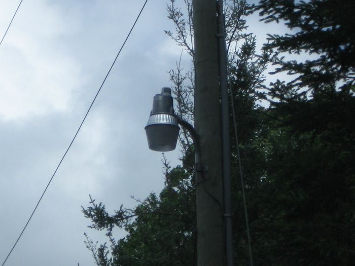 Yardblaster Mounted On Utility Pole! 
This is probably a bad idea! 
Keywords: American_Streetlights