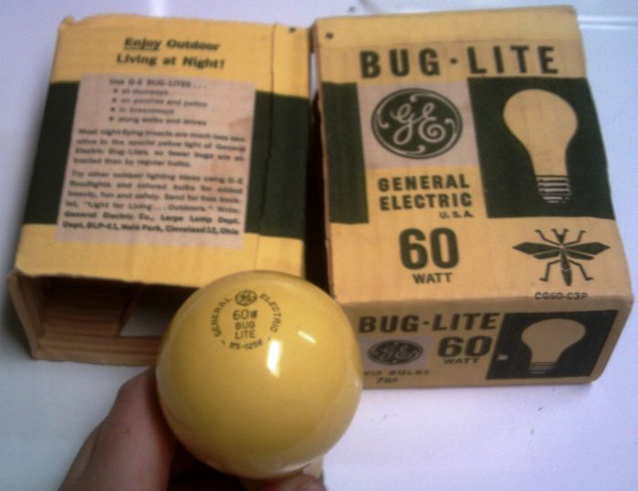 NOS 60W GE Bug-Lite
Here you go Andy. Complete with carton, though only one lamp in the carton. Looks like a 70s package?
Keywords: Lamps